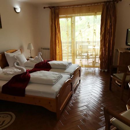 Hotel Wels Băltenii de Sus Екстериор снимка