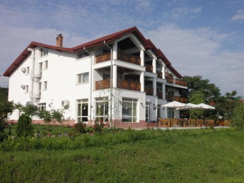 Hotel Wels Băltenii de Sus Екстериор снимка