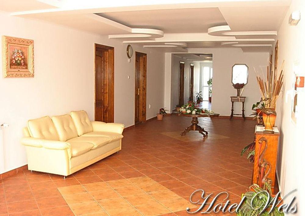 Hotel Wels Băltenii de Sus Екстериор снимка