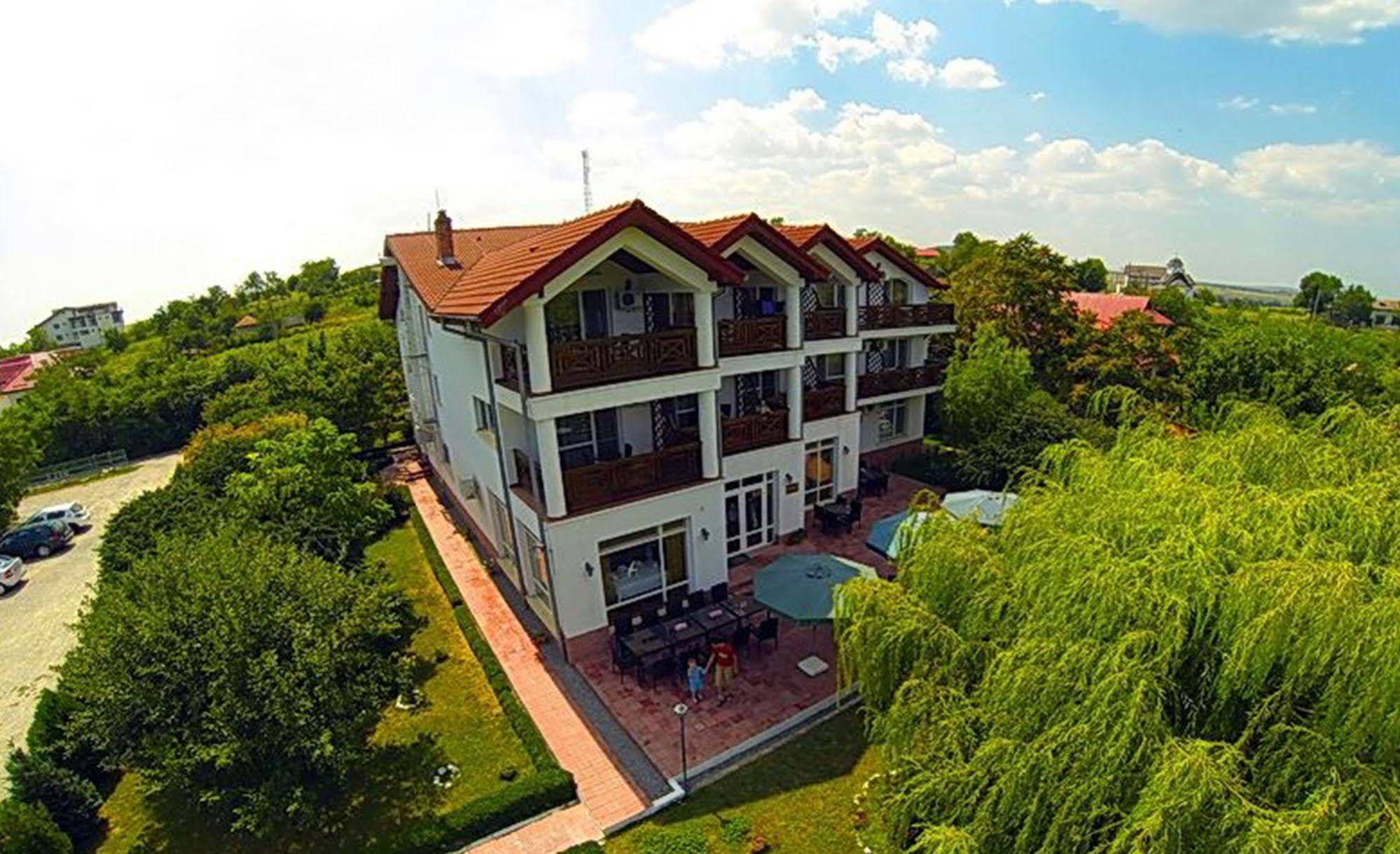 Hotel Wels Băltenii de Sus Екстериор снимка