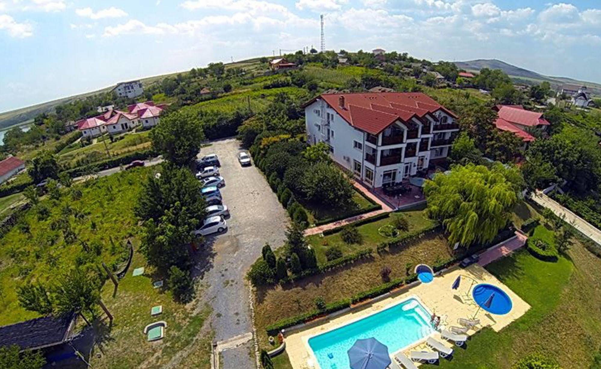 Hotel Wels Băltenii de Sus Екстериор снимка