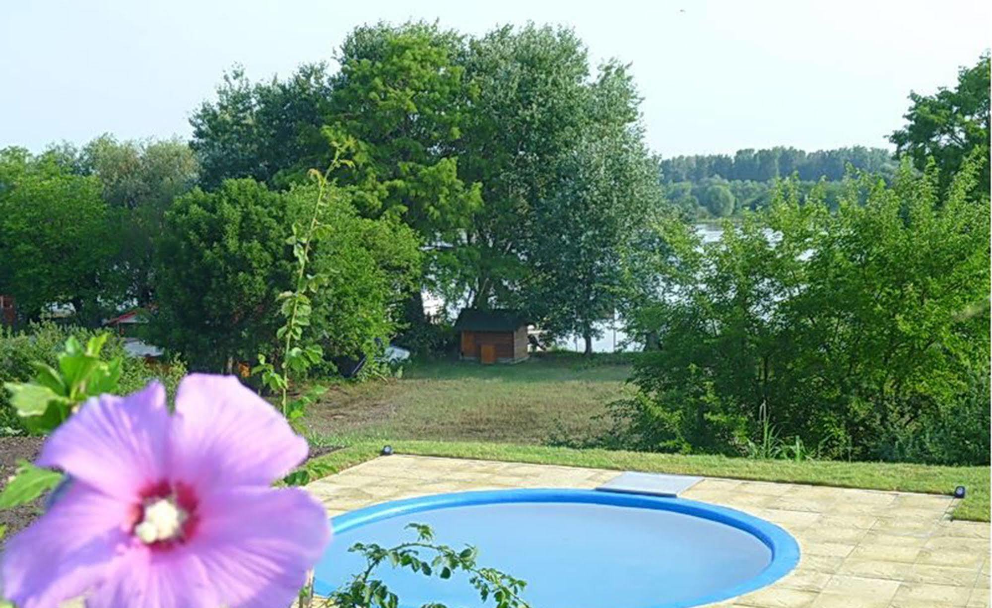 Hotel Wels Băltenii de Sus Екстериор снимка